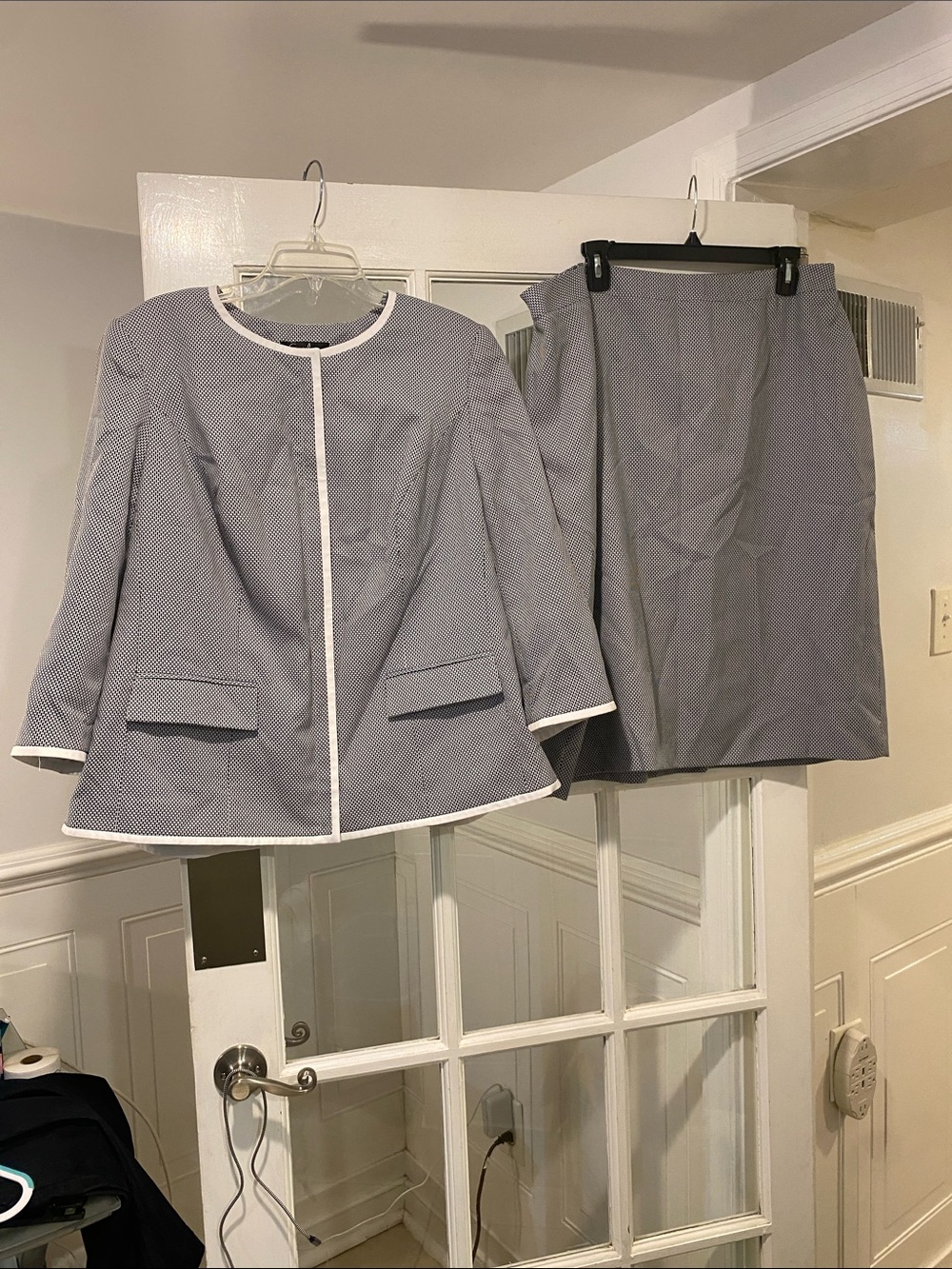 Emily size 18W skirt (26 inches) suit good condition